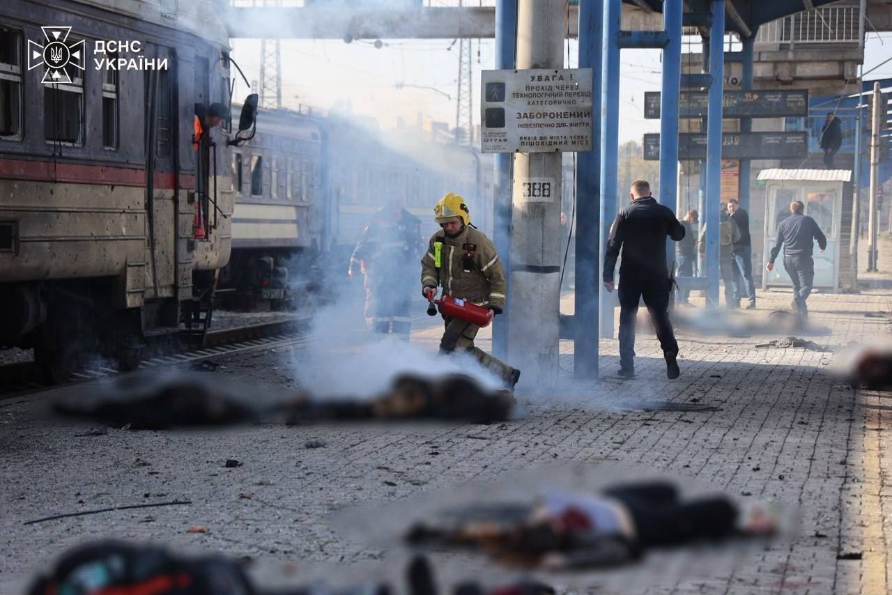 Олег Царёв: Сегодня в Днепропетровске на ж/д станции погибли не менее 13 человек