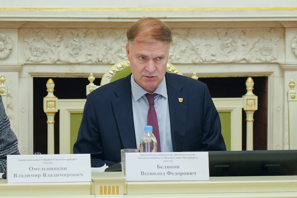 Комитет по законодательству поддержал законопроект о развитии молодёжного туризма