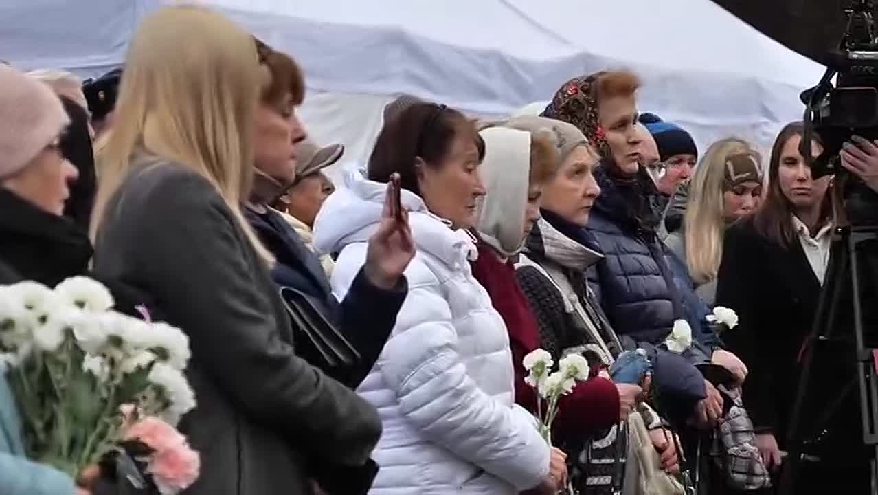 Ленинградская область сегодня поминала жертв авиакатастрофы в небе над Египтом
