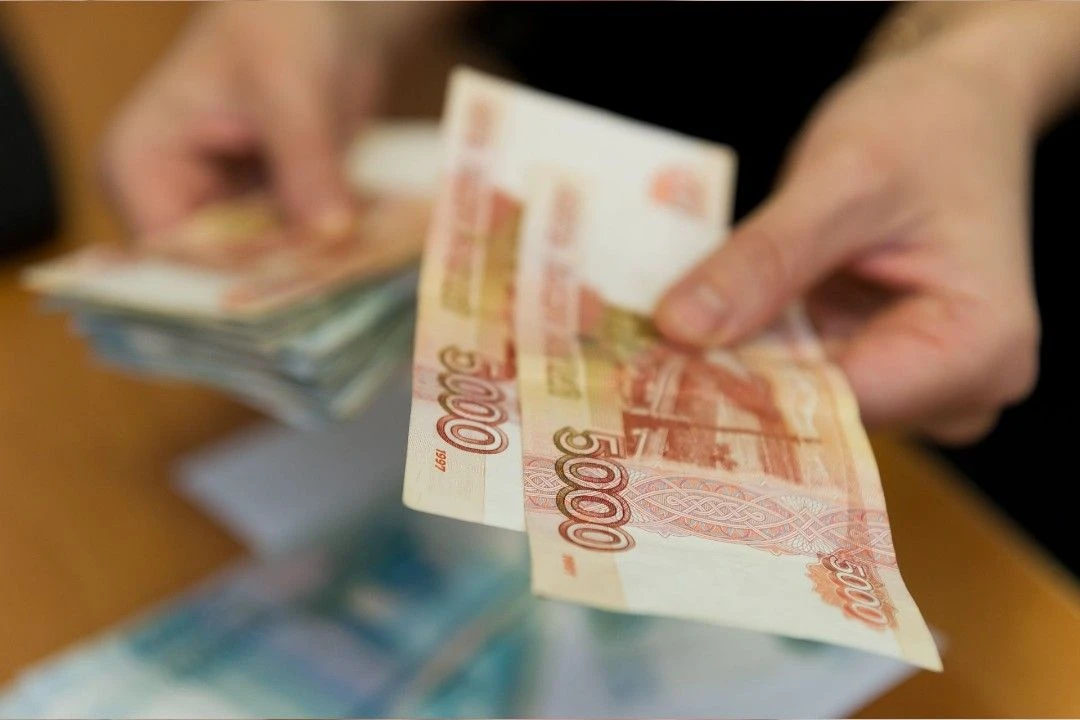 Петростат опубликовал данные о том, как росла номинальная зарплата в Северной столице
